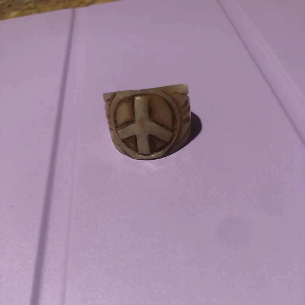Peace ring - Picture 1 of 2